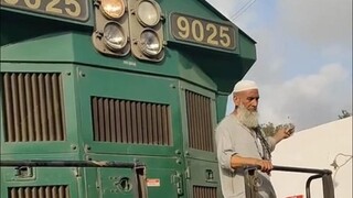 火车车厢是如何连接在一起？