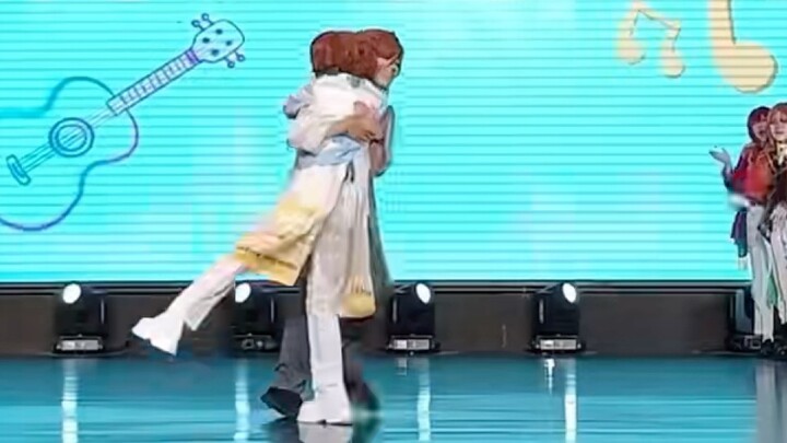 [ZT Chengdu eso random dance] “ดาราชั้นนำ” ไม่ได้อยู่ตัวคนเดียวอีกต่อไป