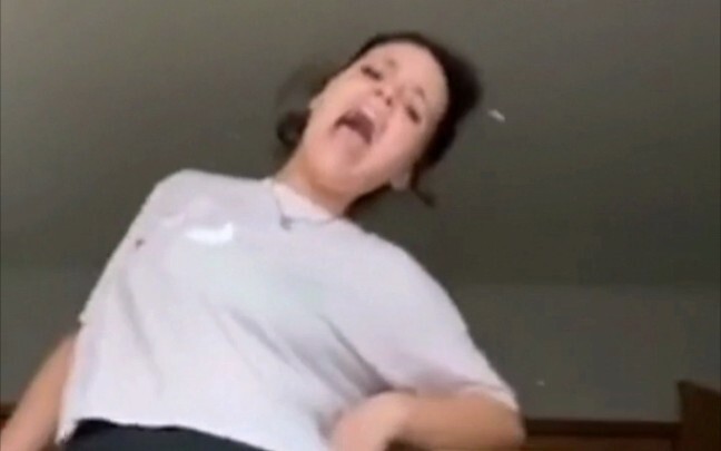 Mẫu sai về cảm âm tuyệt đối (phiên bản KPOP)