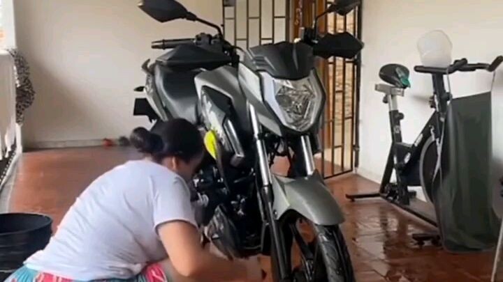 jangan di tonton entar ada yg tegang🤣🤣