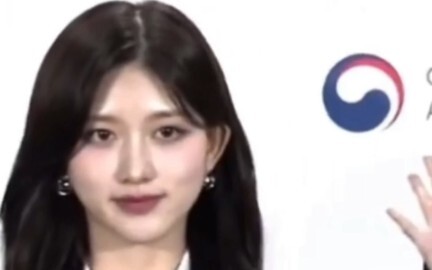 ไอวี่ หกรูปตั้ง