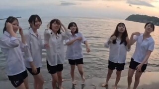 Vtuber Jepang menulis "Saya menjadi terkenal di Jepang berkat fotografi saya, dan pernah dipergoki o
