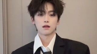 โบราณคดี Ziyu TikTok เต้นวิดีโอตอนแรก
