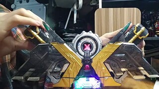 Karena cetakan lamanya hilang, W Extreme Eagle dicetak ulang setelah 13 tahun. Catnya diganti tapi g