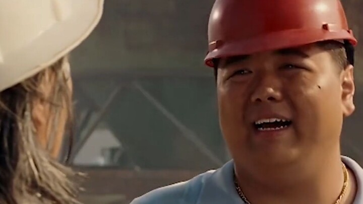 หนังเรื่องนี้ฉายมานานกว่าสิบปีแล้ว ตอนเด็กๆ ผมคิดว่าผู้รับเหมาเป็นคนเลว แต่พอโตขึ้น ผมกลับพบว่าเขาเป