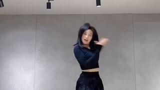 Li Zixuan IVE-ELEVEN nhảy cover