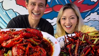 带油管顶流Mark Wiens吃翻上海，一天8顿平价美食特种兵！