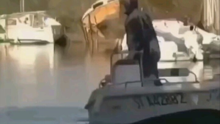 เขายังน้อยใจด้วยซ้ำ