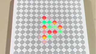 هيا بنا نتحدى بعضنا في لعبة خمسة في صف