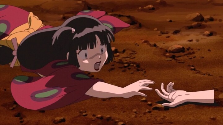 The girl pounced on the man in the middle of the night and wanted to eat his internal organs, but sh