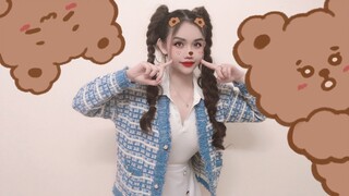 Em có thể cười một xíu không? Cà phê của anh quên cho đường rồi🌸Emi🌸