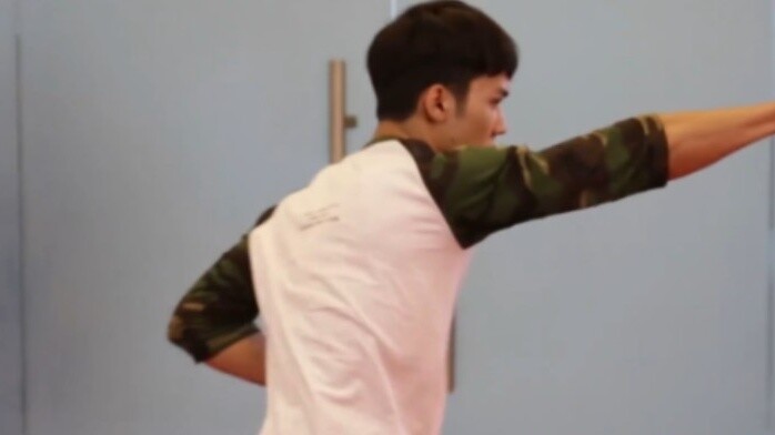 After watching Chen Muchi's military boxing, I feel that the role of Yin Jiao is none other than him