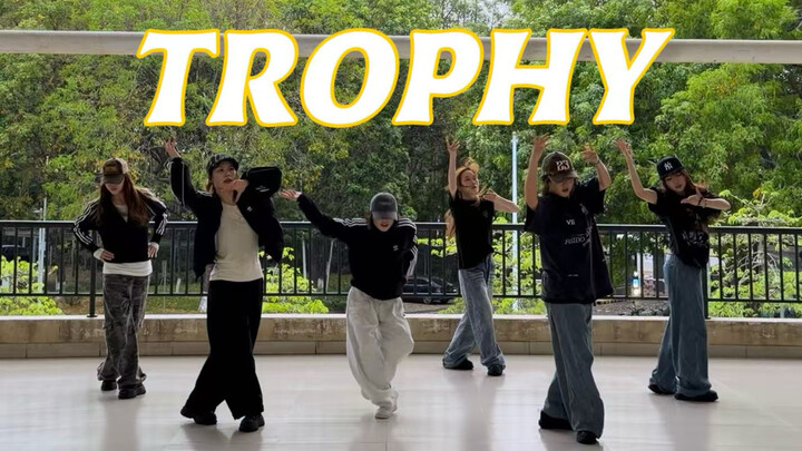 Membuka sampanye harus seperti ini 🍾🏆 «TROPHY» - 82MAJOR