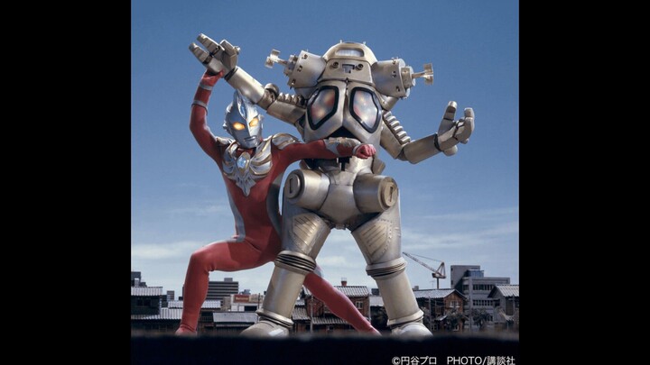 ウルトラマンマックス 第14話:恋するキングジョー Ultraman Max Episode 14:Love and King Joe