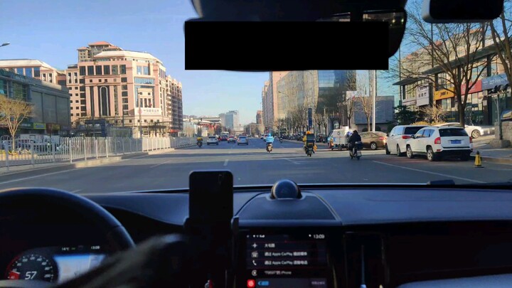 ليو مي لين «الشاب غير العادي» (الموسيقى التصويرية الأصلية لـ«سيرة النبيل العادي»، فولفو XC60، بوش وي