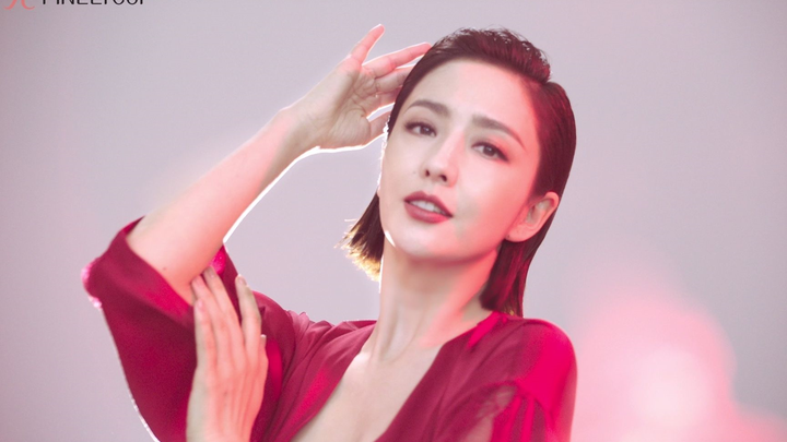 Tong Liya's Underwear Ad