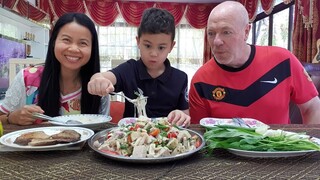 ยำวุ้นเส้นหมูยอ Spicy Glass Noodles With Meat Balls