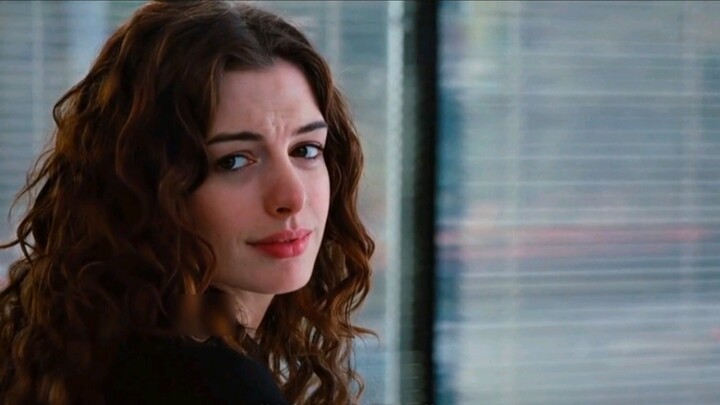Chẳng trách đàn ông ai cũng mê Anne Hathaway – mãi đến khi xem xong bộ phim này tôi mới hiểu vì sao.