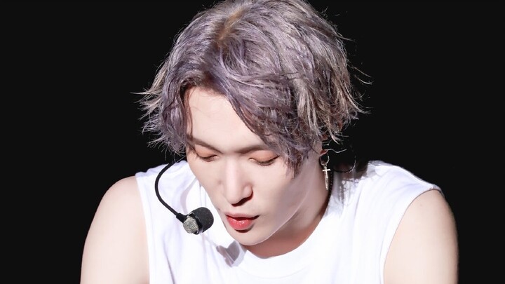 【จางอี้ซิง】ทีมงาน: “เฮ้ คุณขึ้นไปไม่ได้นะ!” จางอี้ซิง (ดื้อดึง): “ฉันอยากไปดูเหล่าคนที่รักของฉันหน่อ