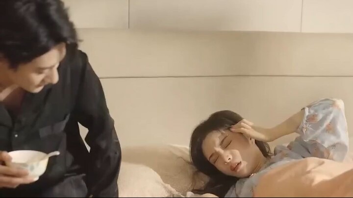 พากย์ไทย-💍เธอแต่งงานสายฟ้าแลบกับบอดี้การ์ดจนๆ... แต่ไม่คิดว่าที่แท้เขาคือมหาเศรษฐีลับๆ!_🤯