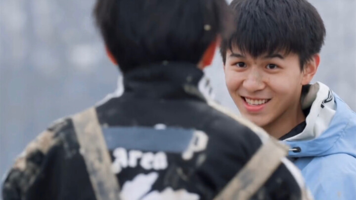 He Haonan | Fall in Love with This Little Country Dog Instantly | Glamorous on the Outside but Farts