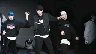 【กางเกงในฮิปฮอปของเฉิงหานปิน】2020.01.18 วงดนตรี +Bang | คอนเสิร์ตเต้นรำบนท้องถนนของคนวิ่ง