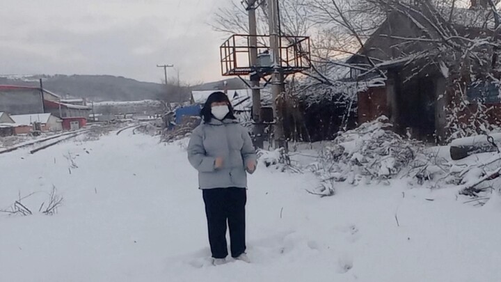 What do es people do when it’s snowing, of course it’s dancing☆~