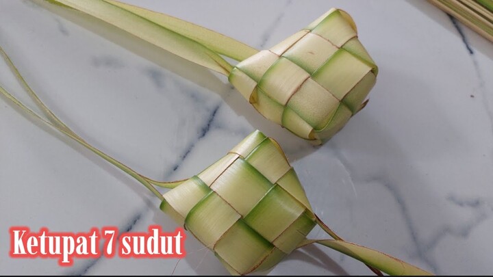 Cara Membuat Ketupat 7 Sudut