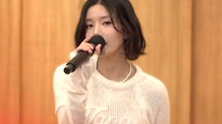 Kwon Eun-bi’s “Hello Stranger” Radio Live Video Is Now Available!