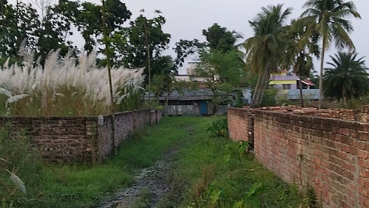 মোস্তর মোড় পেপসি কোম্পানির পিছনের দিকে ৮.২৫  শতক জমি বিক্রয় হবে। ১২ ফিট রাস্তা। ০১৭১২৫৫৫৭০১