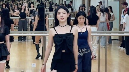ĐÂY LÀ LÀ 🐰Tôi quay lại câu lạc bộ khiêu vũ của công ty để học.