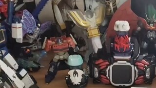 Toei, vào đây mà chịu mắng đi😡