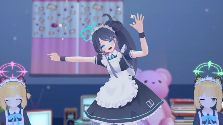 Alice doesn't like a night without dancing❤️