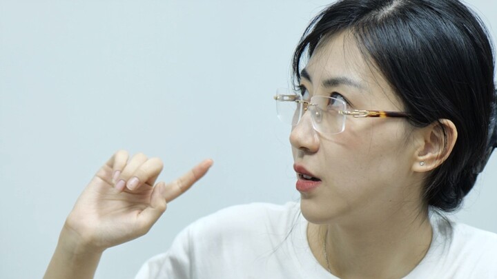 تقول إنك تلعب الماهجونغ وتحصل على يانع طويل وبياض نقي من القطعة الثانية.