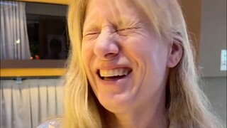 Wendy临走提出必须搓澡