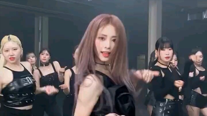 240906 Jihyo's solo song "RUN AWAY" - Personal cha!!