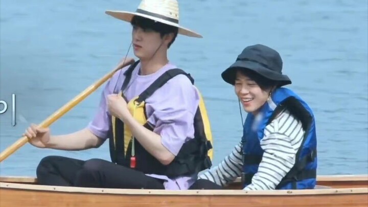 【BTS】You’re Playing with Those Breath-Taking Height Differences