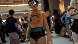 “Cosplay tuyệt vời tại triển lãm truyện tranh nước ngoài”