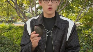 Bertemu seorang mahasiswa yang menjual alpukat dan Yakult