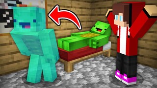Mikey TURNED TO GHOST in Minecraft - Maizen