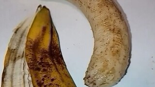 Jangan menonton sebelum tidur maupun sebelum makan.