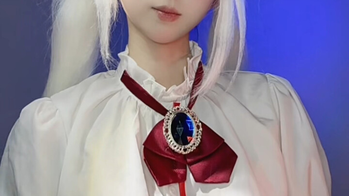 Tarian Menghancurkan Bawang Putih yang Super Panjang