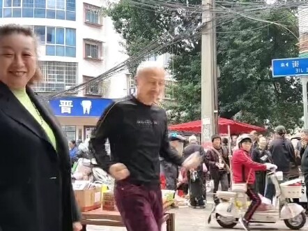 来自中原一群伙伴~#结庐东南山 比❤️