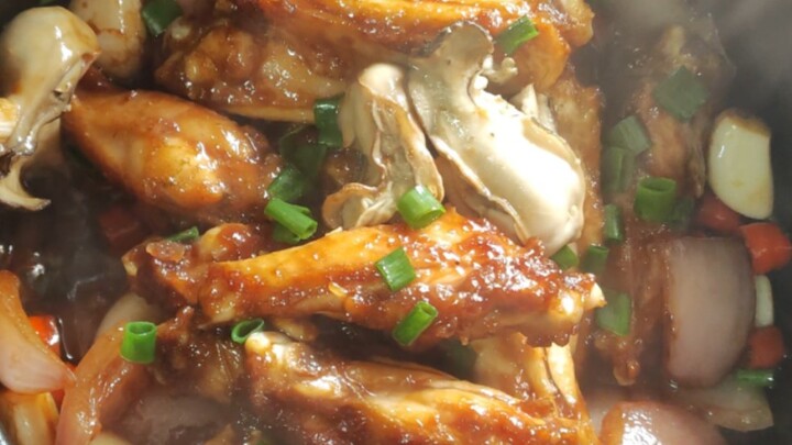 Today I’m making (Oyster and Chicken Wings Stew) for my mom!