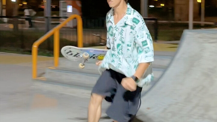 You guys are going to learn how to do the smooth moonwalk… #slipperyfootmonster