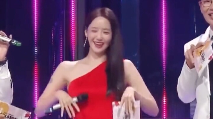 Lim Yoon Ah: Mẹ đây năm 2023 vẫn còn nhảy Lion Heart cho Sone được đấy!