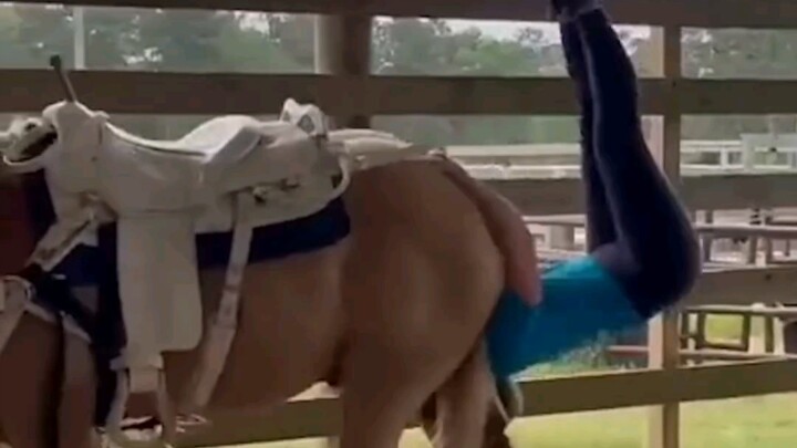 Jangan-jangan kamu pikir ini efek khusus, kan?