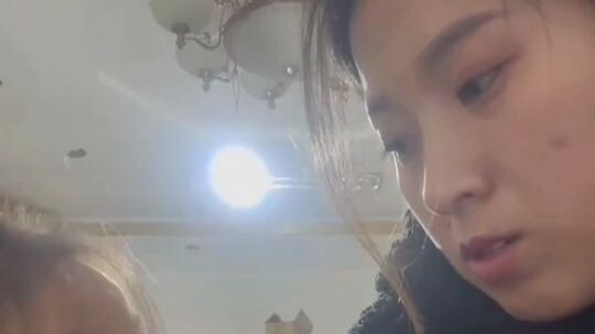 คุณแม่ปิดกล้องบันทึกภาพขณะปฏิบัติหน้าที่แล้ว