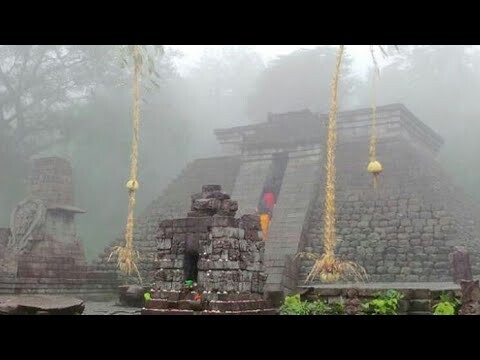 Tes Ke-Perjak4anmu diTempat Ini!!! Candi Cetho Mirip Dengan Orang Romawi Dan Sumeria