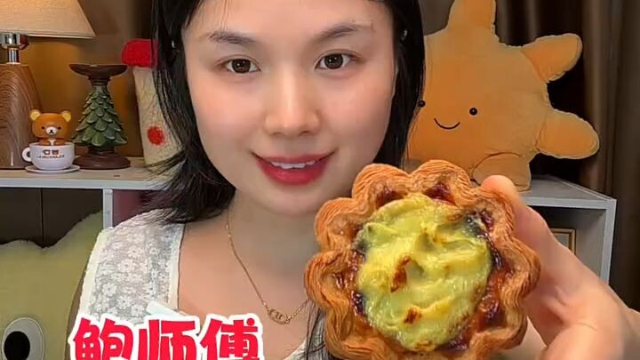Egg tarts and cream puffs #SuperDelicious# Delicious desserts heal all unhappiness